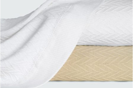 114" x 93" Magnificence Linen King XL Blanket